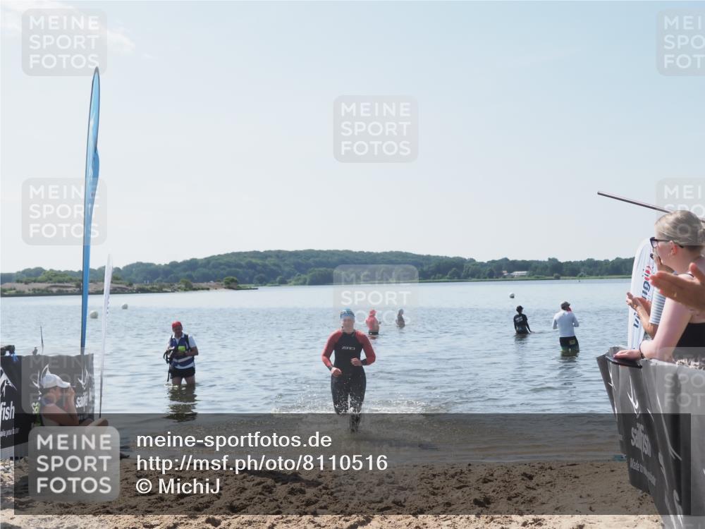 22.06.2025 - Viking Triathlon MichiJ http://msf.ph/oto/8110516 22.06.2025 10:59:37 Schwimmen 476 meine-sportfotos.de