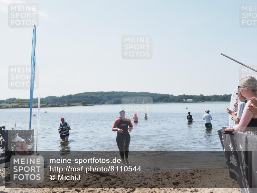 22.06.2025 - Viking Triathlon MichiJ http://msf.ph/oto/8110544 22.06.2025 10:59:37 Schwimmen 476 meine-sportfotos.de