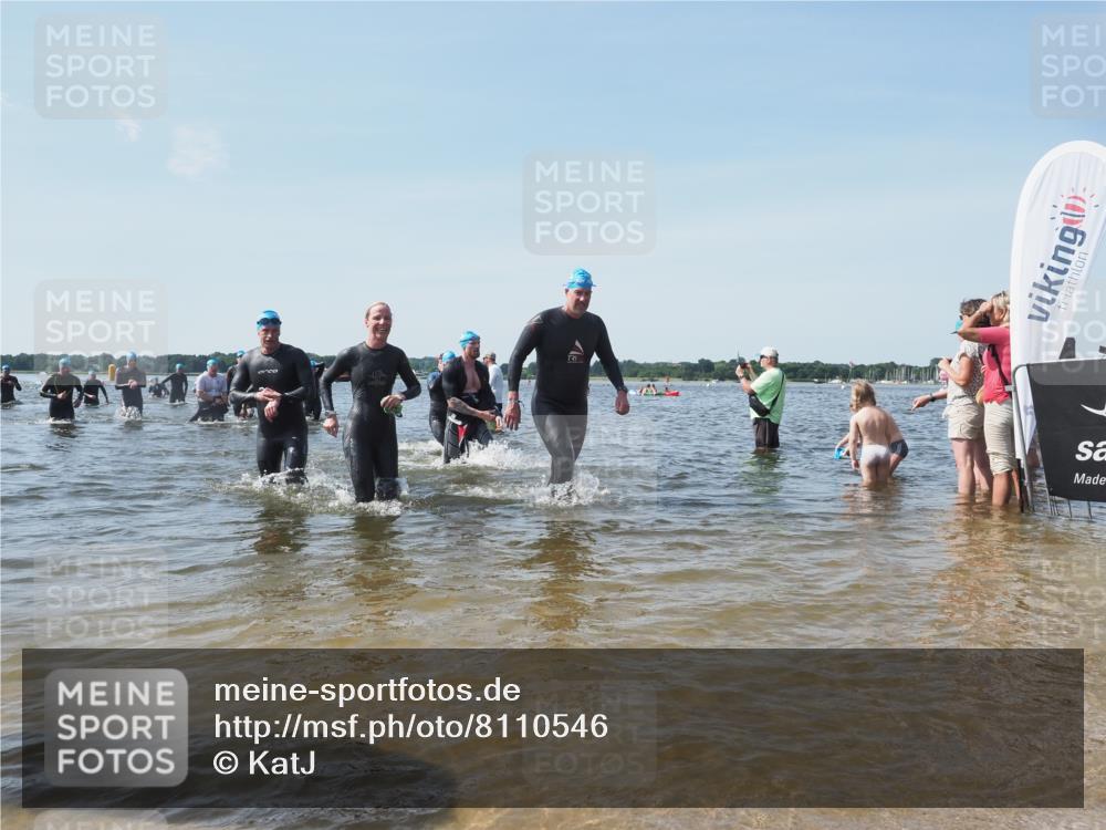 22.06.2025 - Viking Triathlon KatJ http://msf.ph/oto/8110546 22.06.2025 10:39:22 Schwimmen 83, 93, 117, 150, 182, 195, 238, 276, 298, 324, 386, 474, 536 meine-sportfotos.de