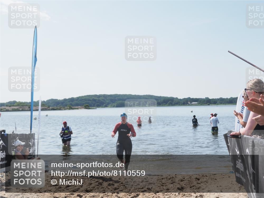 22.06.2025 - Viking Triathlon MichiJ http://msf.ph/oto/8110559 22.06.2025 10:59:37 Schwimmen 476 meine-sportfotos.de