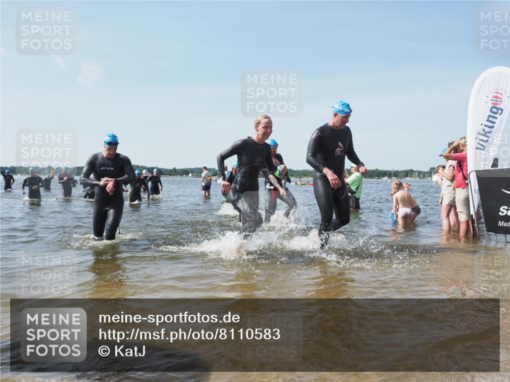 22.06.2025 - Viking Triathlon KatJ http://msf.ph/oto/8110583 22.06.2025 10:39:23 Schwimmen 83, 93, 117, 150, 182, 195, 238, 276, 298, 324, 337, 386, 474, 536 meine-sportfotos.de