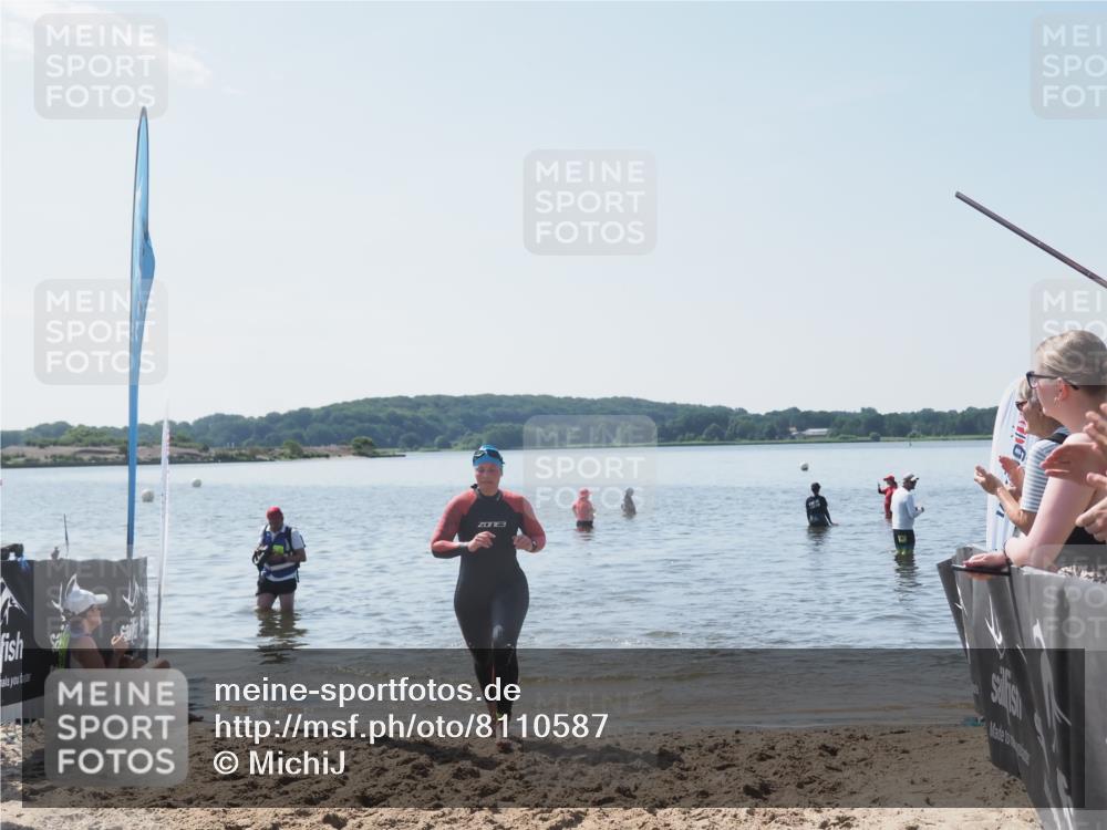 22.06.2025 - Viking Triathlon MichiJ http://msf.ph/oto/8110587 22.06.2025 10:59:38 Schwimmen 476 meine-sportfotos.de