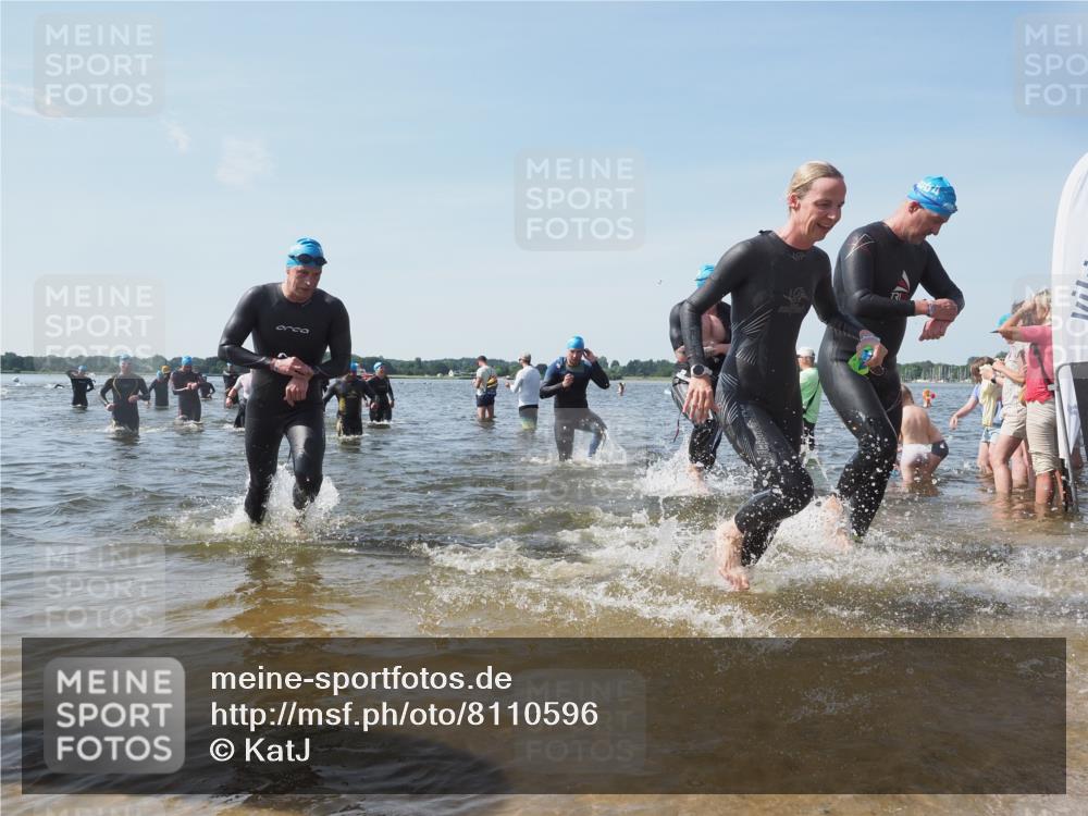 22.06.2025 - Viking Triathlon KatJ http://msf.ph/oto/8110596 22.06.2025 10:39:24 Schwimmen 83, 93, 117, 150, 182, 195, 238, 276, 298, 324, 337, 386, 474, 536 meine-sportfotos.de