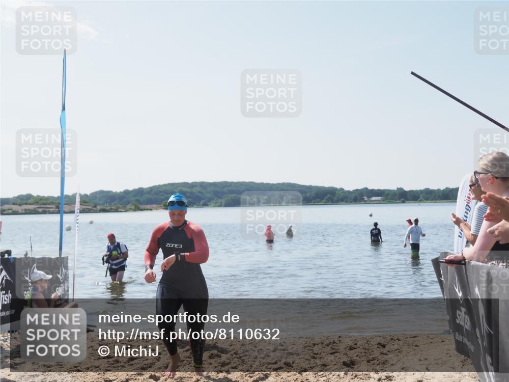 22.06.2025 - Viking Triathlon MichiJ http://msf.ph/oto/8110632 22.06.2025 10:59:39 Schwimmen 476 meine-sportfotos.de