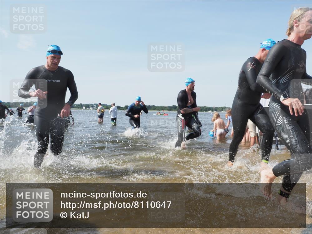 22.06.2025 - Viking Triathlon KatJ http://msf.ph/oto/8110647 22.06.2025 10:39:24 Schwimmen 83, 93, 117, 150, 182, 195, 238, 276, 298, 324, 337, 386, 474, 536 meine-sportfotos.de