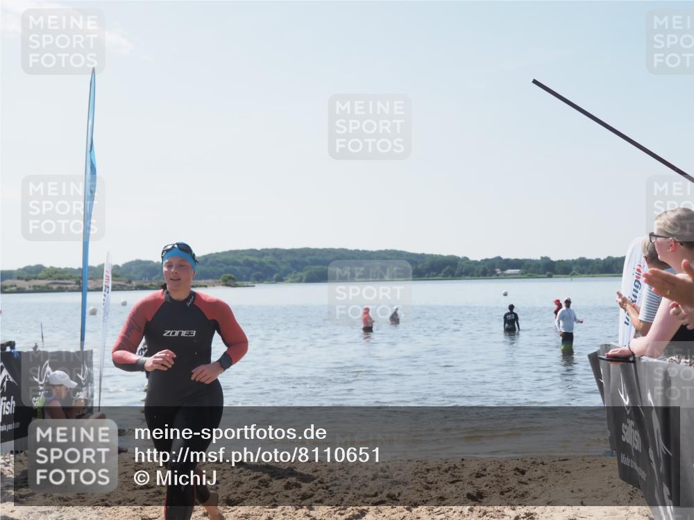 22.06.2025 - Viking Triathlon MichiJ http://msf.ph/oto/8110651 22.06.2025 10:59:39 Schwimmen 476 meine-sportfotos.de