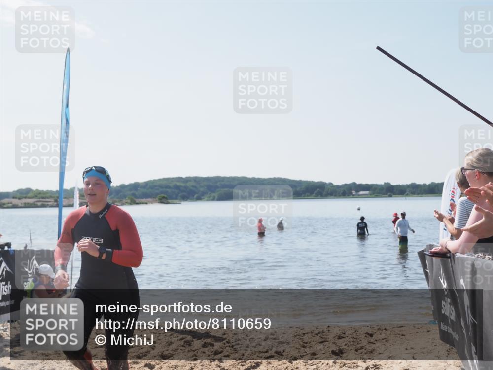 22.06.2025 - Viking Triathlon MichiJ http://msf.ph/oto/8110659 22.06.2025 10:59:39 Schwimmen 476 meine-sportfotos.de
