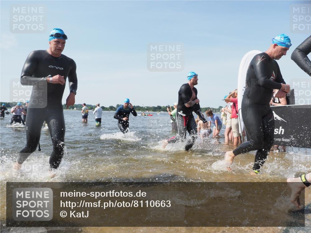 22.06.2025 - Viking Triathlon KatJ http://msf.ph/oto/8110663 22.06.2025 10:39:25 Schwimmen 83, 93, 117, 138, 150, 182, 195, 238, 276, 298, 324, 337, 386, 474, 529, 536 meine-sportfotos.de