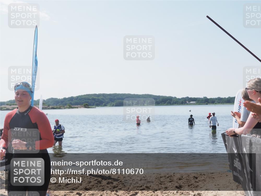 22.06.2025 - Viking Triathlon MichiJ http://msf.ph/oto/8110670 22.06.2025 10:59:40 Schwimmen 476 meine-sportfotos.de