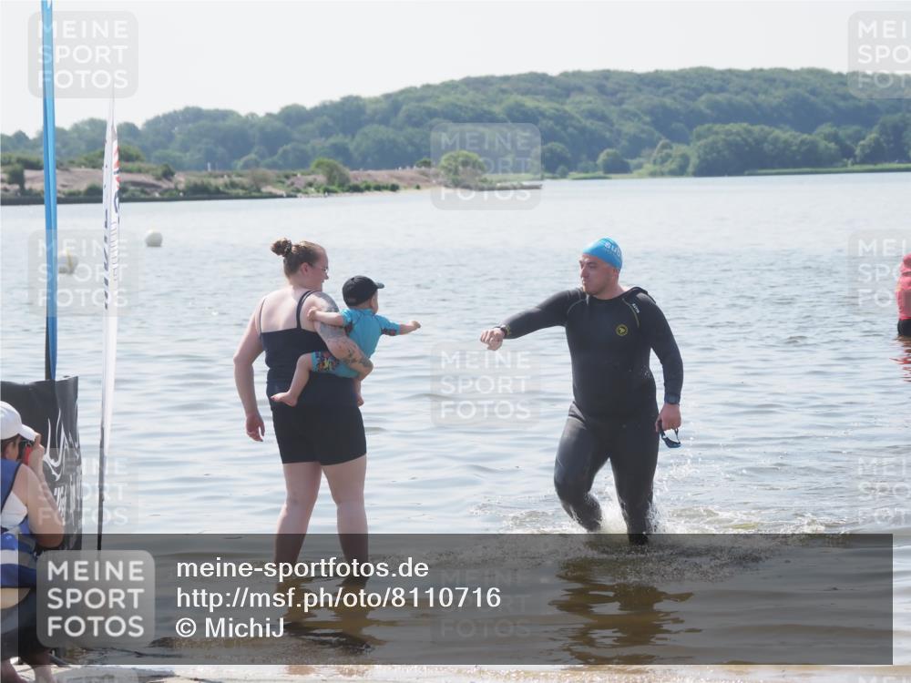 22.06.2025 - Viking Triathlon MichiJ http://msf.ph/oto/8110716 22.06.2025 11:06:19 Schwimmen 303 meine-sportfotos.de