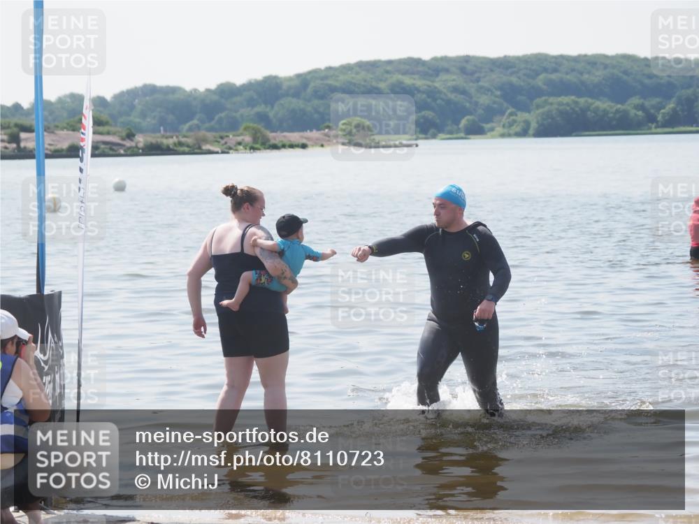 22.06.2025 - Viking Triathlon MichiJ http://msf.ph/oto/8110723 22.06.2025 11:06:19 Schwimmen 303 meine-sportfotos.de