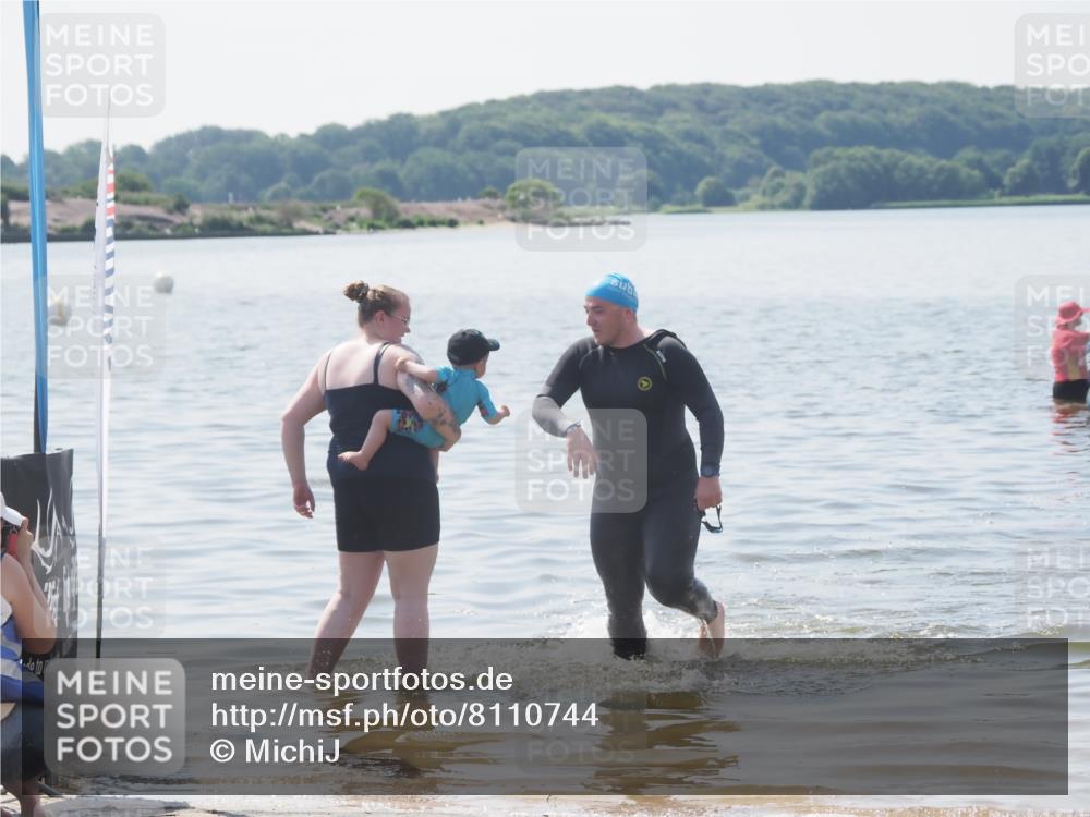 22.06.2025 - Viking Triathlon MichiJ http://msf.ph/oto/8110744 22.06.2025 11:06:20 Schwimmen 303 meine-sportfotos.de