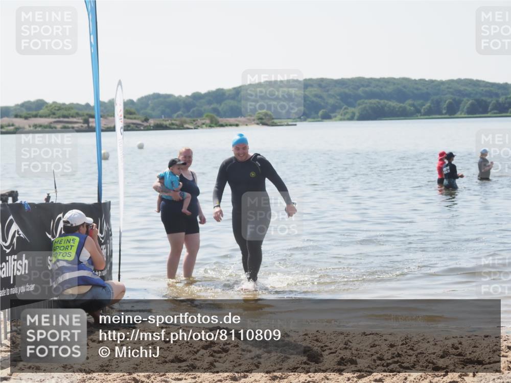 22.06.2025 - Viking Triathlon MichiJ http://msf.ph/oto/8110809 22.06.2025 11:06:21 Schwimmen 303 meine-sportfotos.de