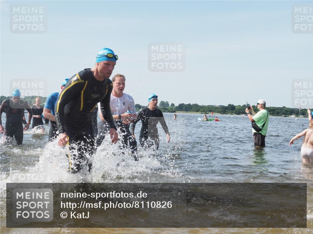 22.06.2025 - Viking Triathlon KatJ http://msf.ph/oto/8110826 22.06.2025 10:39:31 Schwimmen 25, 83, 86, 93, 117, 138, 150, 195, 238, 244, 298, 324, 337, 474, 529 meine-sportfotos.de