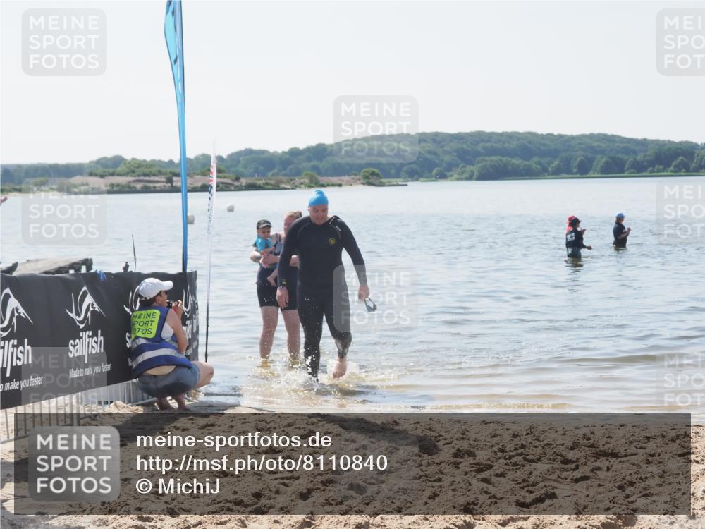 22.06.2025 - Viking Triathlon MichiJ http://msf.ph/oto/8110840 22.06.2025 11:06:22 Schwimmen 303 meine-sportfotos.de