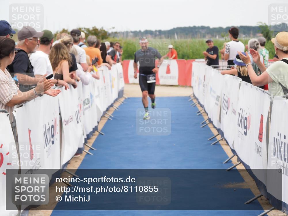 22.06.2025 - Viking Triathlon MichiJ http://msf.ph/oto/8110855 22.06.2025 15:02:20 Ziel 434 meine-sportfotos.de