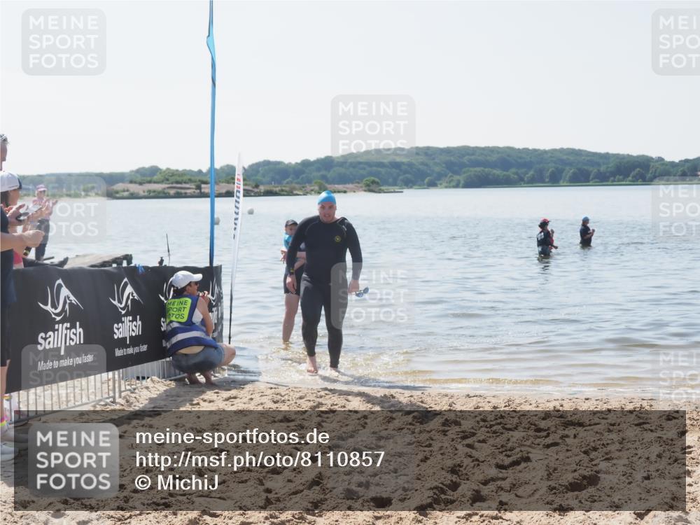 22.06.2025 - Viking Triathlon MichiJ http://msf.ph/oto/8110857 22.06.2025 11:06:23 Schwimmen 303 meine-sportfotos.de