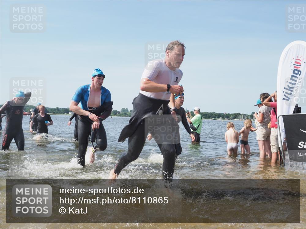 22.06.2025 - Viking Triathlon KatJ http://msf.ph/oto/8110865 22.06.2025 10:39:33 Schwimmen 25, 29, 83, 86, 93, 117, 138, 150, 195, 244, 298, 324, 337, 474, 529 meine-sportfotos.de