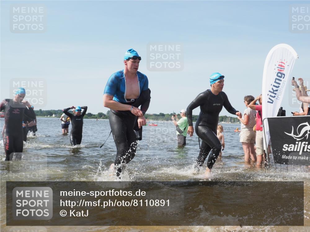 22.06.2025 - Viking Triathlon KatJ http://msf.ph/oto/8110891 22.06.2025 10:39:34 Schwimmen 25, 29, 86, 93, 117, 138, 150, 195, 244, 298, 324, 337, 474, 529 meine-sportfotos.de