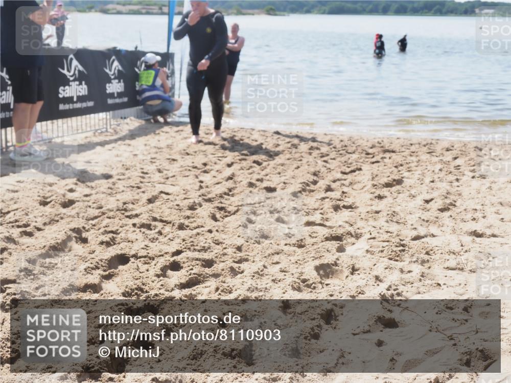 22.06.2025 - Viking Triathlon MichiJ http://msf.ph/oto/8110903 22.06.2025 11:06:25 Schwimmen 303 meine-sportfotos.de