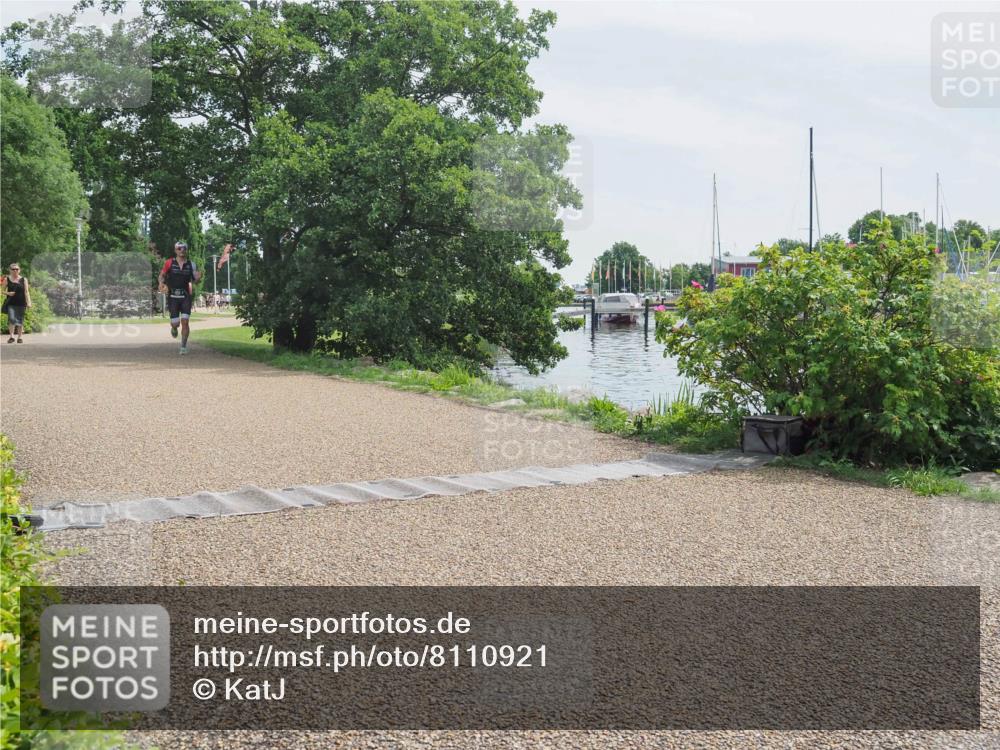 22.06.2025 - Viking Triathlon KatJ http://msf.ph/oto/8110921 22.06.2025 12:43:44 Laufen 100 meine-sportfotos.de