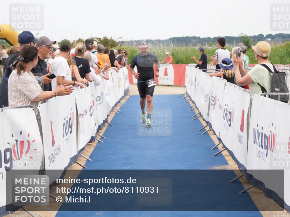 22.06.2025 - Viking Triathlon MichiJ http://msf.ph/oto/8110931 22.06.2025 15:02:21 Ziel 434 meine-sportfotos.de