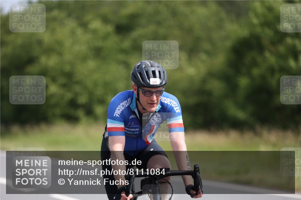 22.06.2025 - Viking Triathlon Yannick Fuchs http://msf.ph/oto/8111084 22.06.2025 11:35:44 Radfahren 5, 108, 196, 229, 242, 271, 294, 301, 429, 435, 486, 519, 647 meine-sportfotos.de