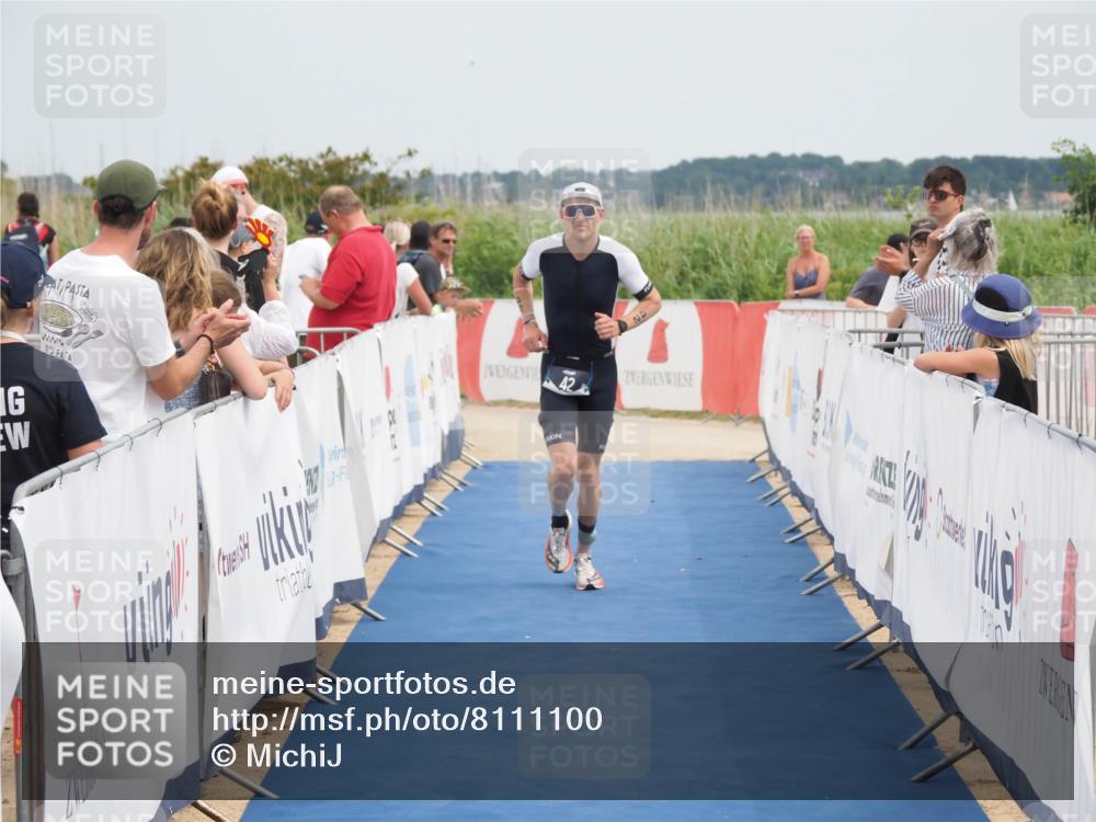 22.06.2025 - Viking Triathlon MichiJ http://msf.ph/oto/8111100 22.06.2025 14:53:15 Ziel 42 meine-sportfotos.de