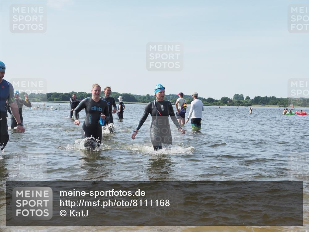 22.06.2025 - Viking Triathlon KatJ http://msf.ph/oto/8111168 22.06.2025 10:39:45 Schwimmen 25, 29, 86, 138, 244, 423, 437, 518, 529 meine-sportfotos.de