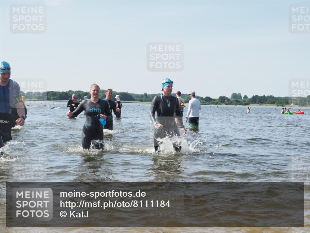 22.06.2025 - Viking Triathlon KatJ http://msf.ph/oto/8111184 22.06.2025 10:39:45 Schwimmen 25, 29, 86, 138, 244, 423, 437, 518, 529 meine-sportfotos.de