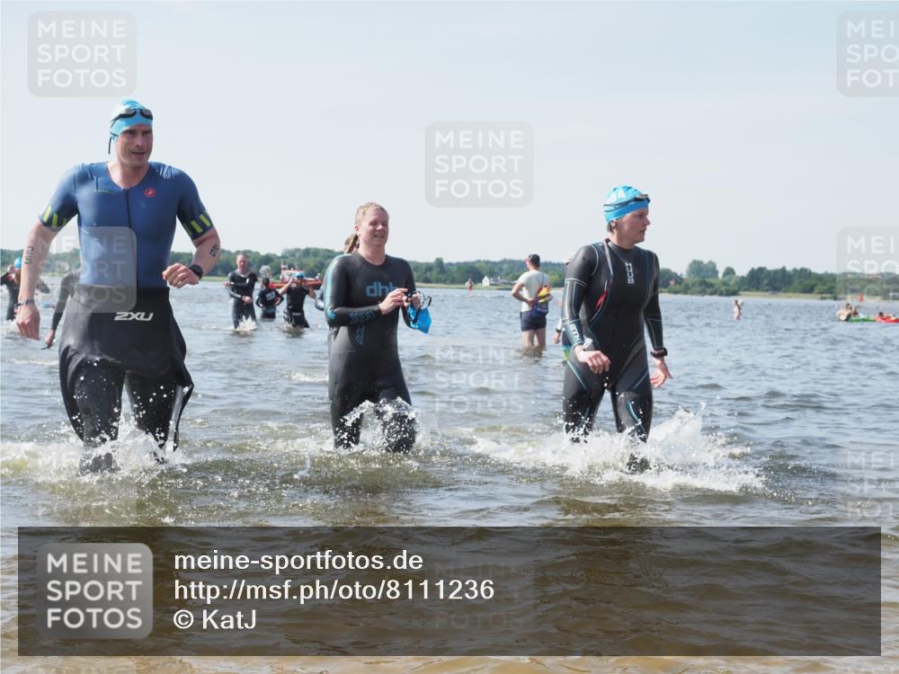22.06.2025 - Viking Triathlon KatJ http://msf.ph/oto/8111236 22.06.2025 10:39:46 Schwimmen 25, 29, 86, 138, 244, 423, 437, 518, 529 meine-sportfotos.de