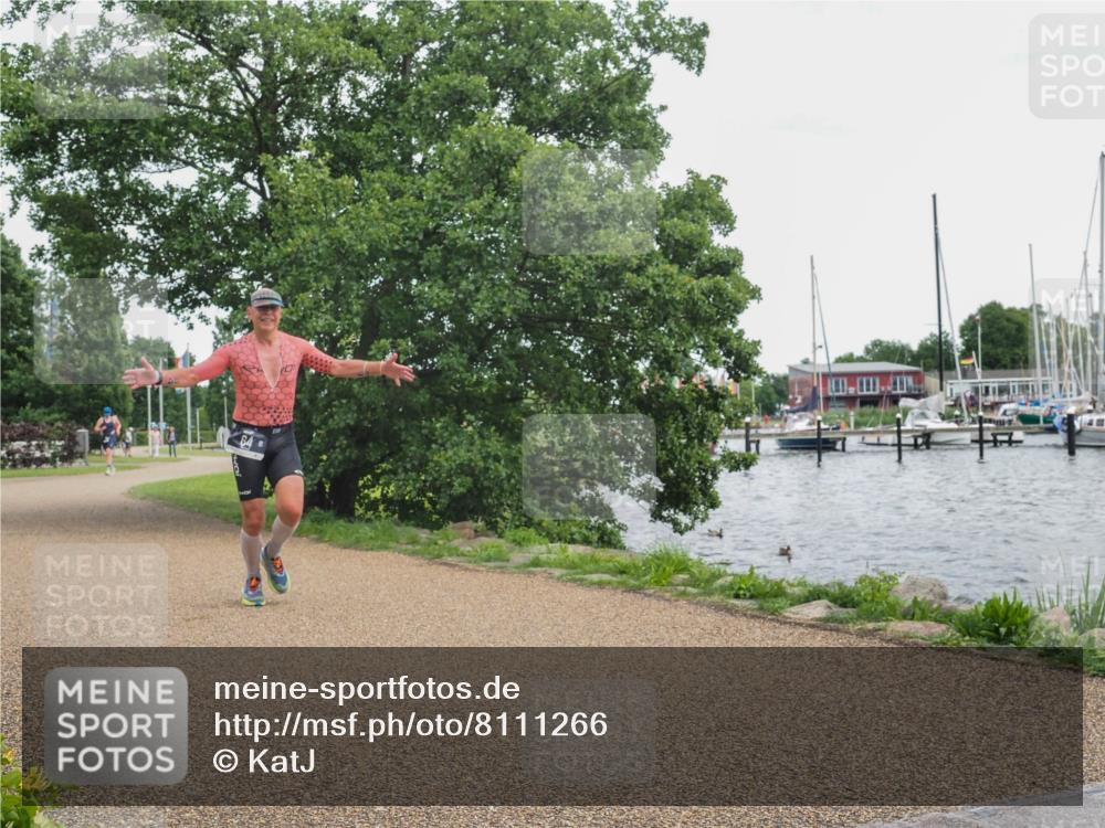 22.06.2025 - Viking Triathlon KatJ http://msf.ph/oto/8111266 22.06.2025 15:03:25 Laufen 64 meine-sportfotos.de