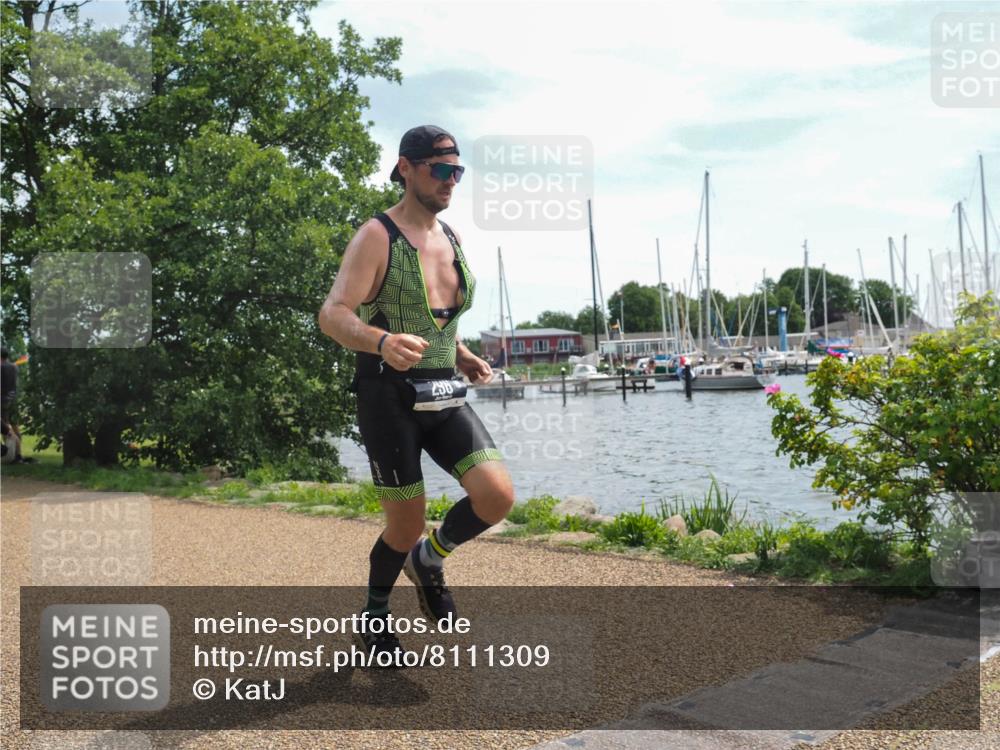 22.06.2025 - Viking Triathlon KatJ http://msf.ph/oto/8111309 22.06.2025 13:20:50 Laufen 296, 651 meine-sportfotos.de
