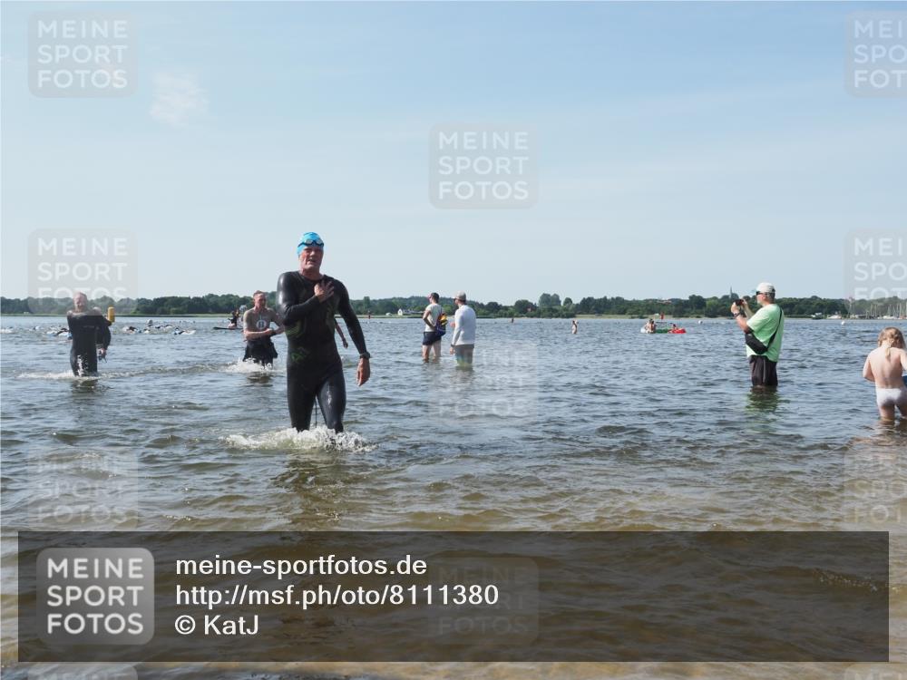 22.06.2025 - Viking Triathlon KatJ http://msf.ph/oto/8111380 22.06.2025 10:39:52 Schwimmen 29, 283, 423, 437, 518 meine-sportfotos.de