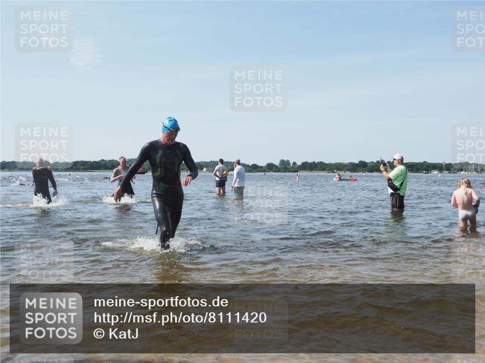22.06.2025 - Viking Triathlon KatJ http://msf.ph/oto/8111420 22.06.2025 10:39:52 Schwimmen 29, 283, 423, 437, 518 meine-sportfotos.de