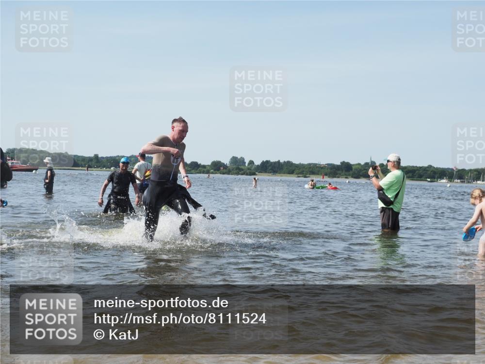 22.06.2025 - Viking Triathlon KatJ http://msf.ph/oto/8111524 22.06.2025 10:39:56 Schwimmen 283, 423, 437, 518, 538 meine-sportfotos.de