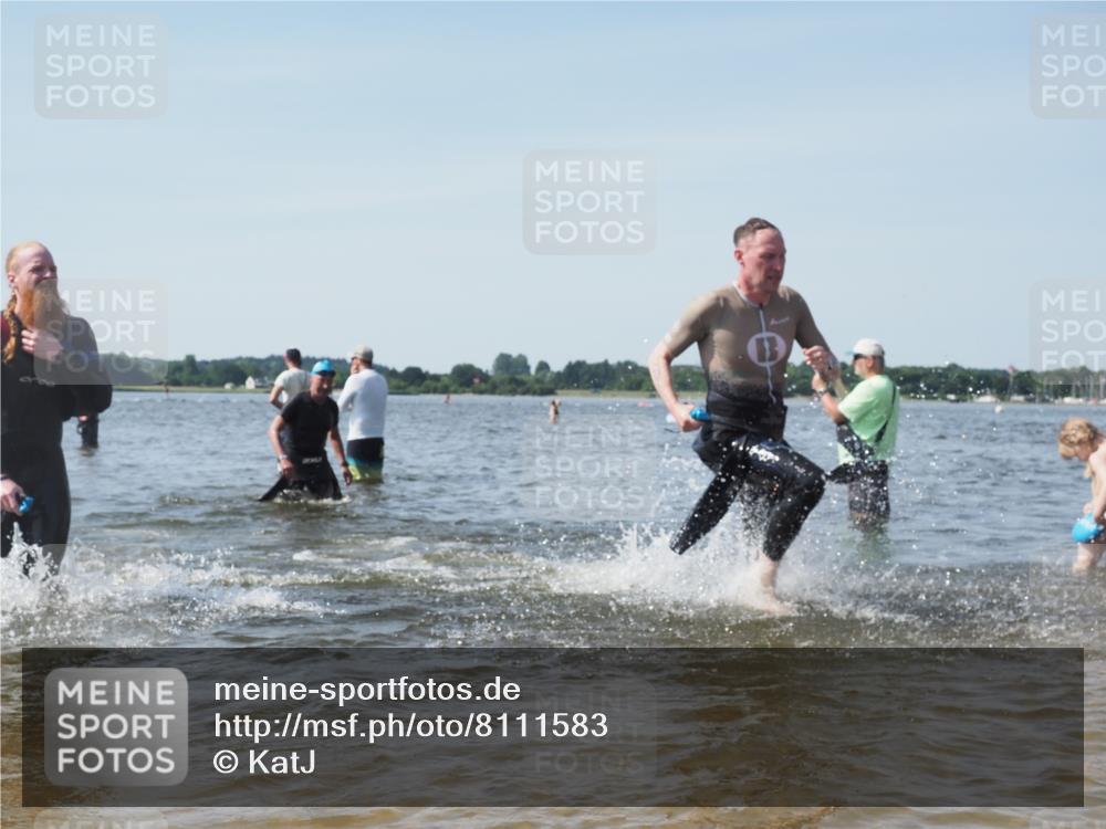 22.06.2025 - Viking Triathlon KatJ http://msf.ph/oto/8111583 22.06.2025 10:39:57 Schwimmen 283, 423, 437, 518, 538 meine-sportfotos.de