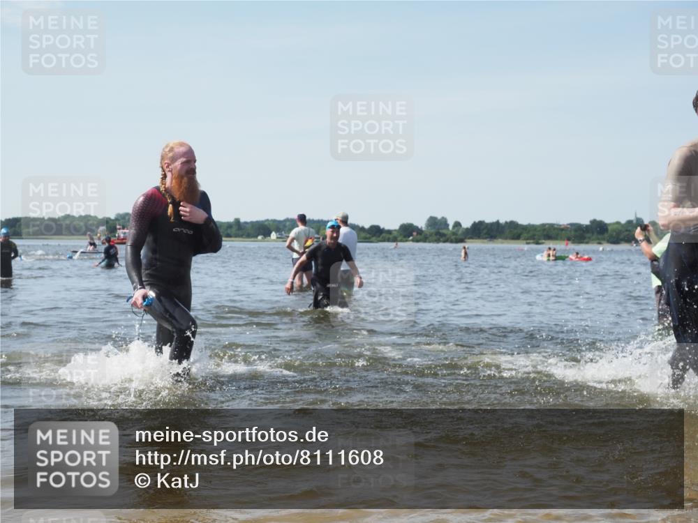 22.06.2025 - Viking Triathlon KatJ http://msf.ph/oto/8111608 22.06.2025 10:39:58 Schwimmen 283, 437, 518, 538 meine-sportfotos.de