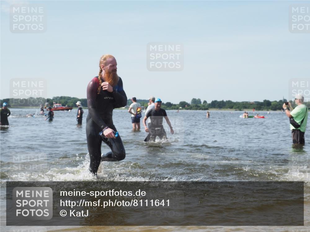 22.06.2025 - Viking Triathlon KatJ http://msf.ph/oto/8111641 22.06.2025 10:39:58 Schwimmen 283, 437, 518, 538 meine-sportfotos.de