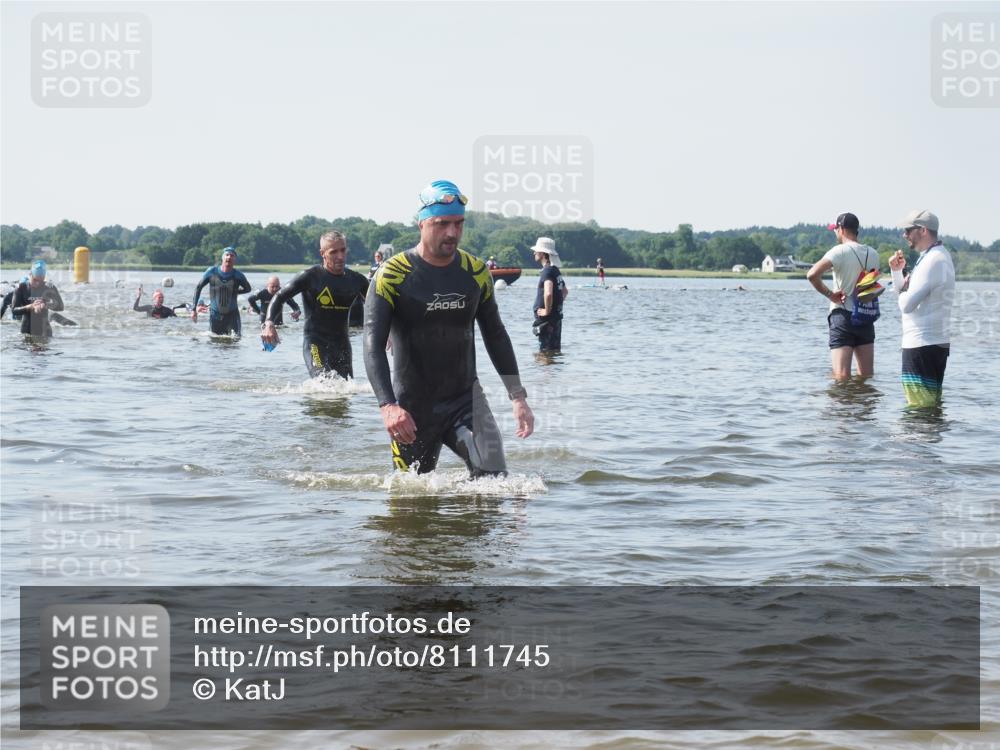 22.06.2025 - Viking Triathlon KatJ http://msf.ph/oto/8111745 22.06.2025 10:40:08 Schwimmen 248, 283, 379, 394, 538, 553 meine-sportfotos.de