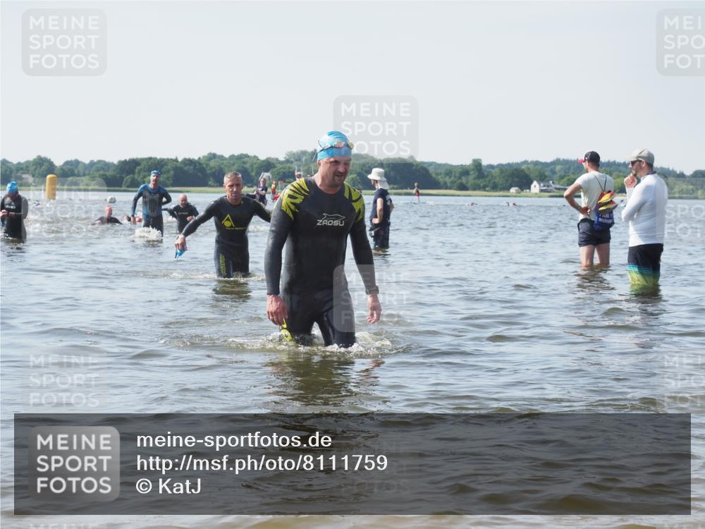 22.06.2025 - Viking Triathlon KatJ http://msf.ph/oto/8111759 22.06.2025 10:40:08 Schwimmen 248, 283, 379, 394, 538, 553 meine-sportfotos.de