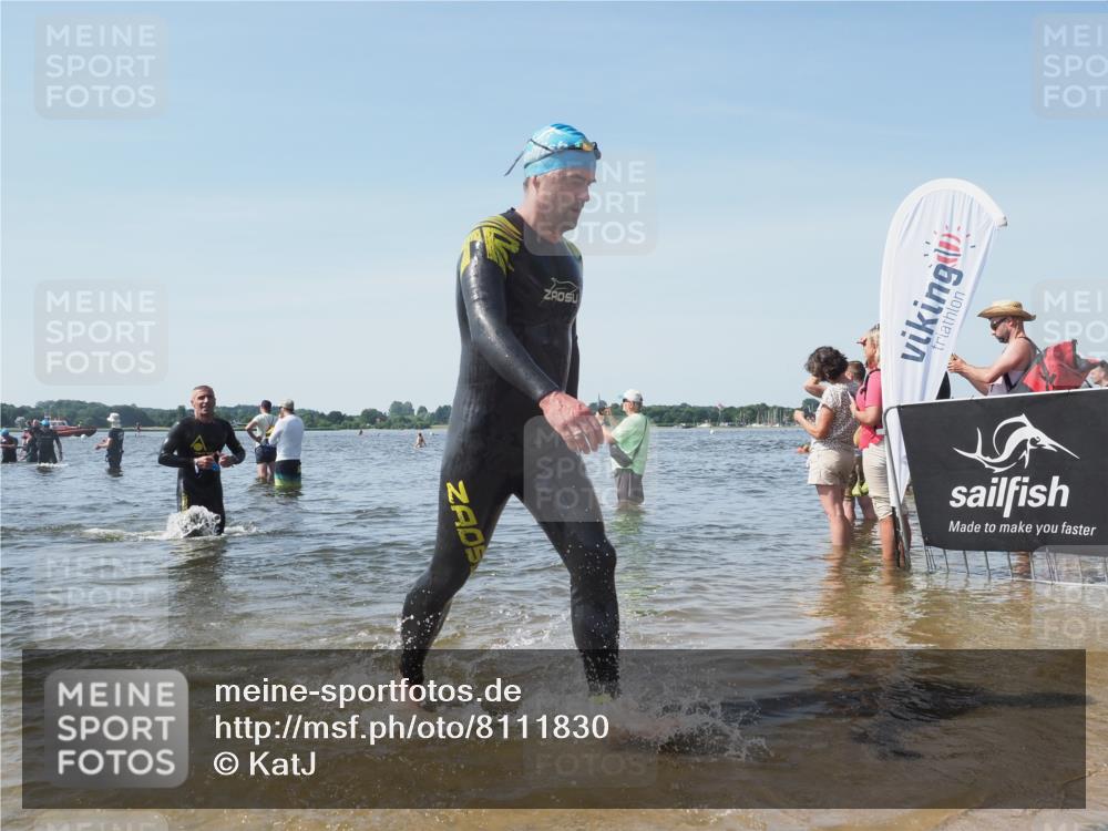 22.06.2025 - Viking Triathlon KatJ http://msf.ph/oto/8111830 22.06.2025 10:40:14 Schwimmen 248, 375, 379, 385, 394, 487, 517, 538, 553 meine-sportfotos.de