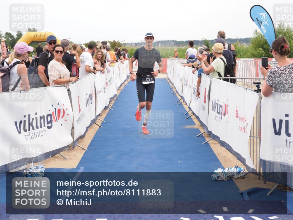22.06.2025 - Viking Triathlon MichiJ http://msf.ph/oto/8111883 22.06.2025 15:02:43 Ziel 127, 529 meine-sportfotos.de