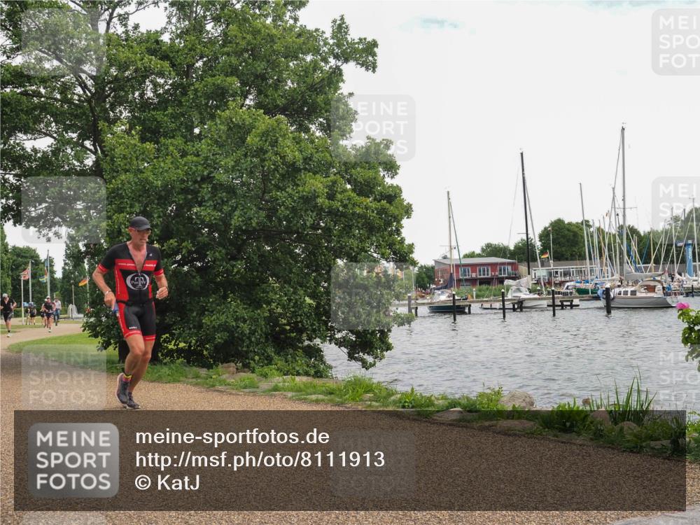 22.06.2025 - Viking Triathlon KatJ http://msf.ph/oto/8111913 22.06.2025 15:04:34 Laufen 615 meine-sportfotos.de
