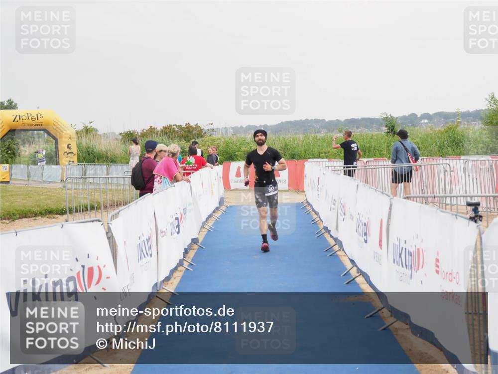 22.06.2025 - Viking Triathlon MichiJ http://msf.ph/oto/8111937 22.06.2025 16:41:08 Ziel 542 meine-sportfotos.de