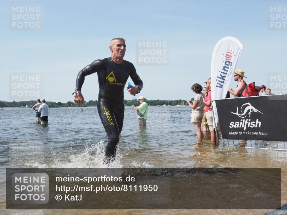 22.06.2025 - Viking Triathlon KatJ http://msf.ph/oto/8111950 22.06.2025 10:40:18 Schwimmen 248, 375, 379, 385, 394, 487, 511, 517, 553 meine-sportfotos.de