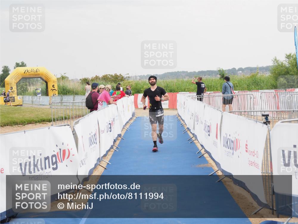 22.06.2025 - Viking Triathlon MichiJ http://msf.ph/oto/8111994 22.06.2025 16:41:09 Ziel 542 meine-sportfotos.de