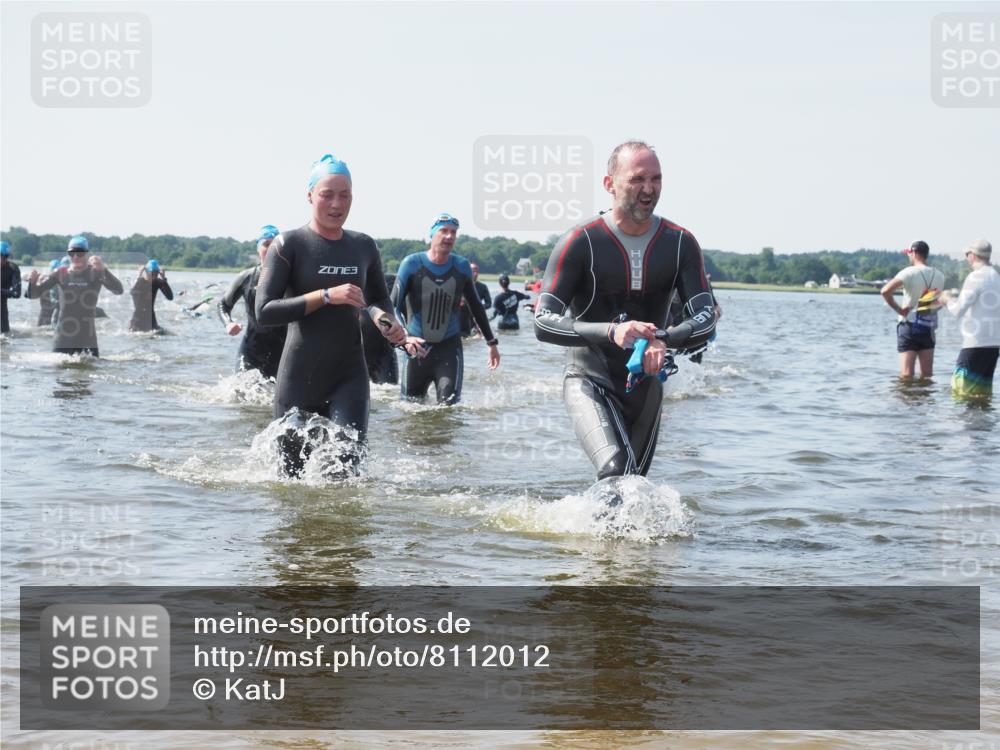 22.06.2025 - Viking Triathlon KatJ http://msf.ph/oto/8112012 22.06.2025 10:40:22 Schwimmen 44, 228, 254, 291, 375, 379, 385, 394, 487, 511, 517, 553 meine-sportfotos.de