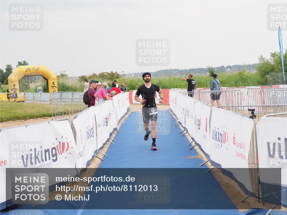 22.06.2025 - Viking Triathlon MichiJ http://msf.ph/oto/8112013 22.06.2025 16:41:09 Ziel 542 meine-sportfotos.de