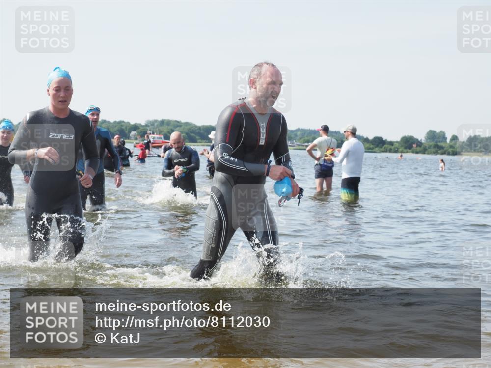 22.06.2025 - Viking Triathlon KatJ http://msf.ph/oto/8112030 22.06.2025 10:40:23 Schwimmen 44, 228, 254, 275, 291, 375, 379, 385, 394, 487, 511, 514, 517, 553, 556 meine-sportfotos.de